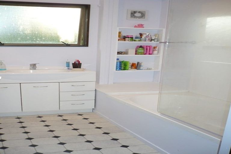 Photo of property in 6 Manurewa Grove, Wainuiomata, Lower Hutt, 5014