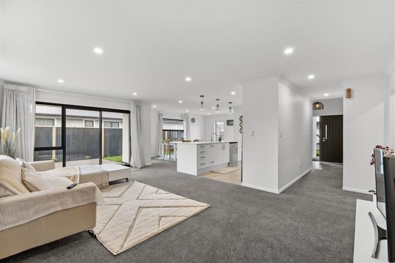 Photo of property in 8 Jim Hickey Way, Rolleston, 7614