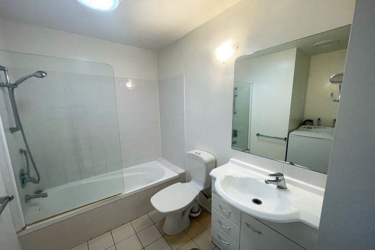 Photo of property in The Grange, 82/92 Bush Road, Albany, Auckland, 0632