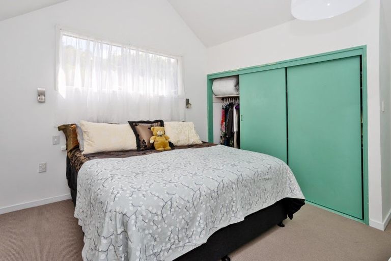Photo of property in 44 Marama Avenue North, Otatara, Invercargill, 9879