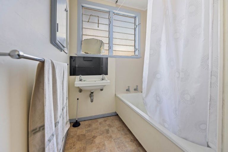 Photo of property in 7 Tongariro Road, Turangi, 3334