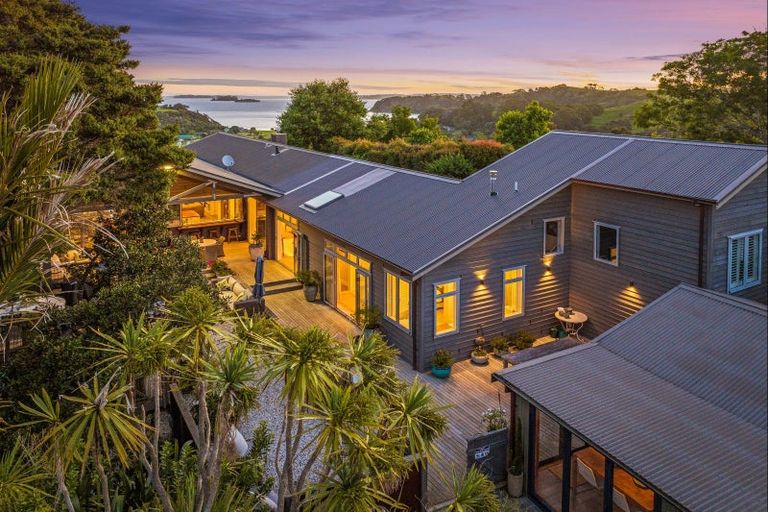 Photo of property in 893 Takatu Road, Tawharanui Peninsula, Warkworth, 0986