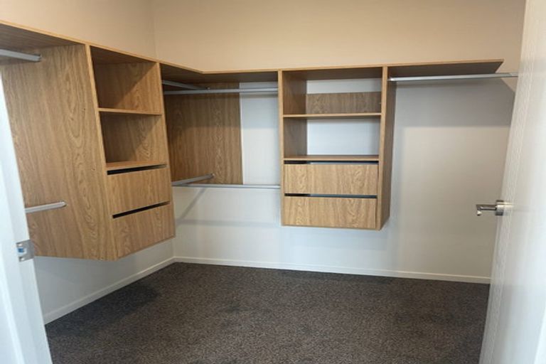 Photo of property in 21 Cronshaw Road, Karaka, 2113