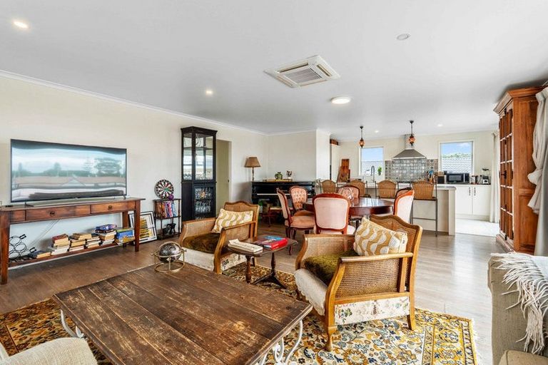 Photo of property in 13 Macville Road, Mount Maunganui, 3116