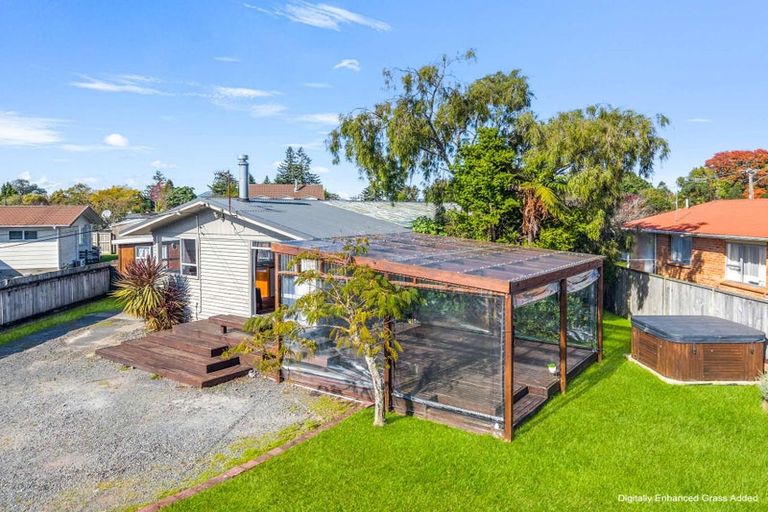 Photo of property in 17 Barnard Road, Fairy Springs, Rotorua, 3015