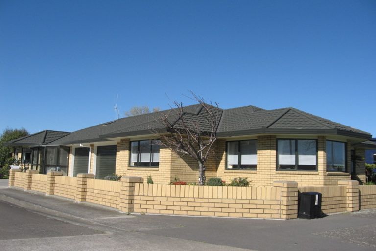 Photo of property in 712b Pioneer Highway, Takaro, Palmerston North, 4412