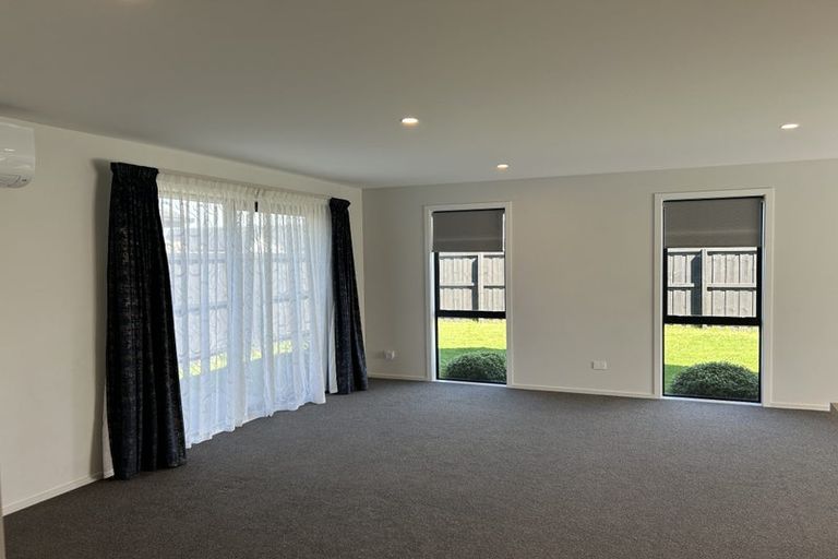Photo of property in 19 Richard Hadlee Lane, Rolleston, 7615