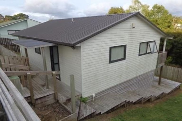 Photo of property in 96 Chislehurst Street, Henderson, Auckland, 0612