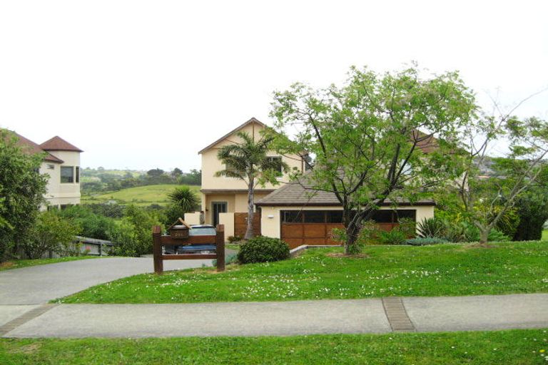Photo of property in 246 Alec Craig Way, Gulf Harbour, Whangaparaoa, 0930