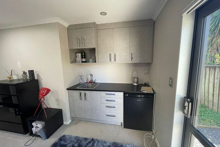 Photo of property in 6 Goyal Lane, Pakuranga, Auckland, 2010