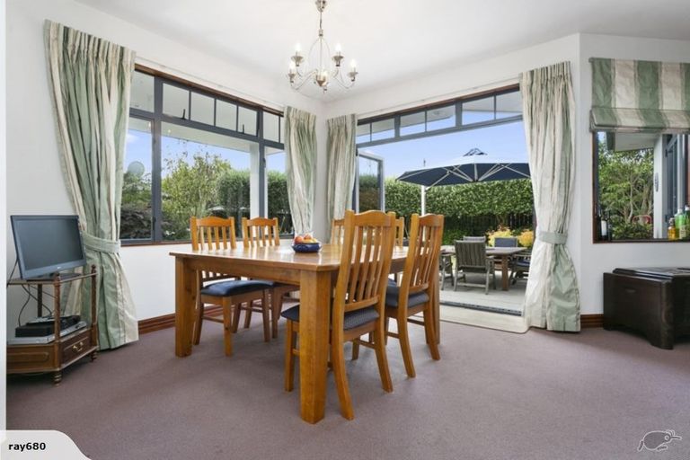 Photo of property in 30 Oaklands Drive, Cambridge, 3434