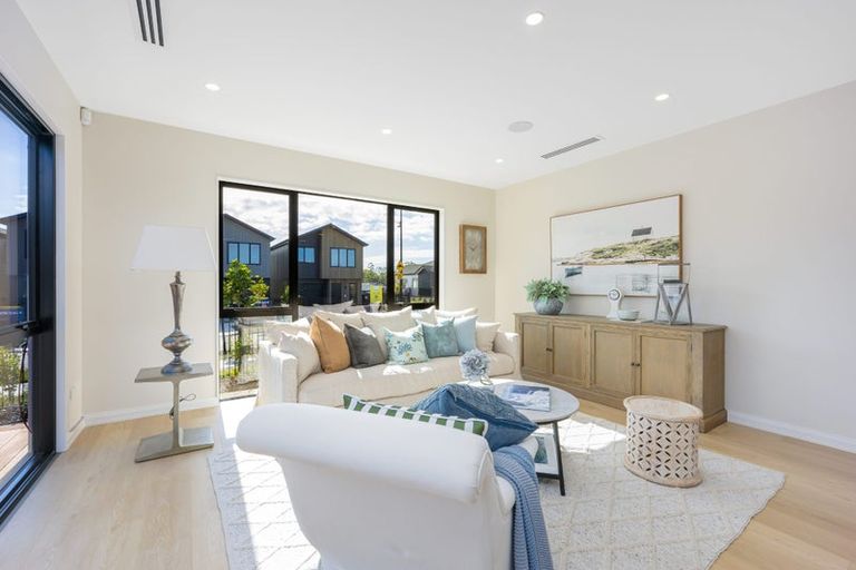 Photo of property in 2 Macgregor Lane, Wainui, 0992