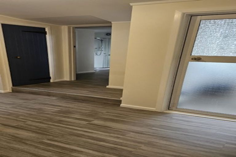 Photo of property in 19 Main Street, Hospital Hill, Napier, 4110