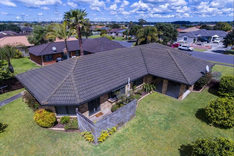 Photo of property in 64 Longford Park Drive, Takanini, 2112