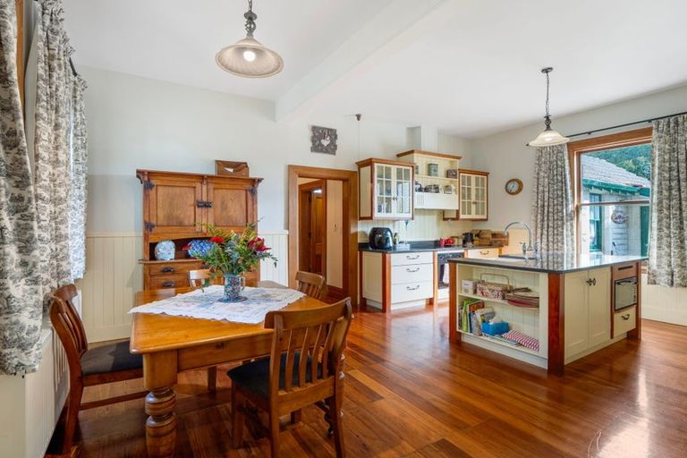 Photo of property in 11 Arthur Street, Holmes Hill, Oamaru, 9401