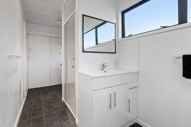 Photo of property in 17 Seymour Street, Hornby, Christchurch, 8042