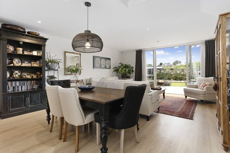Photo of property in 24 Tanners Road, Mangere Bridge, Auckland, 2022