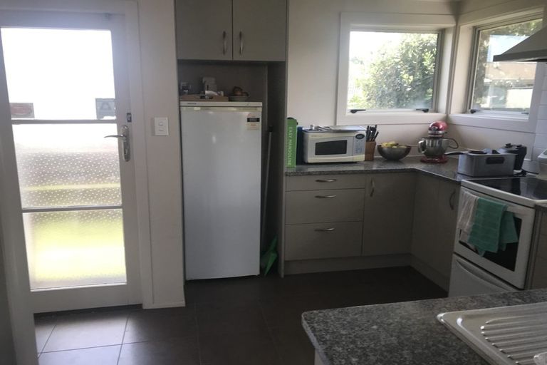 Photo of property in 55a Kenderdine Road, Papatoetoe, Auckland, 2025