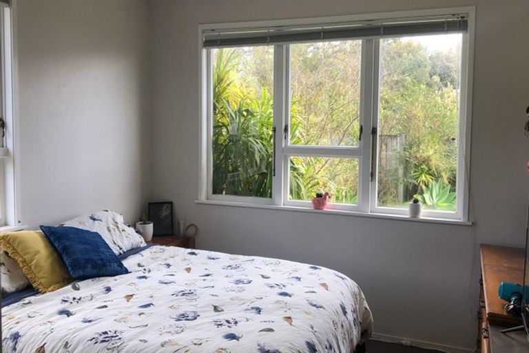 Photo of property in 24 Chippendale Crescent, Birkdale, Auckland, 0626