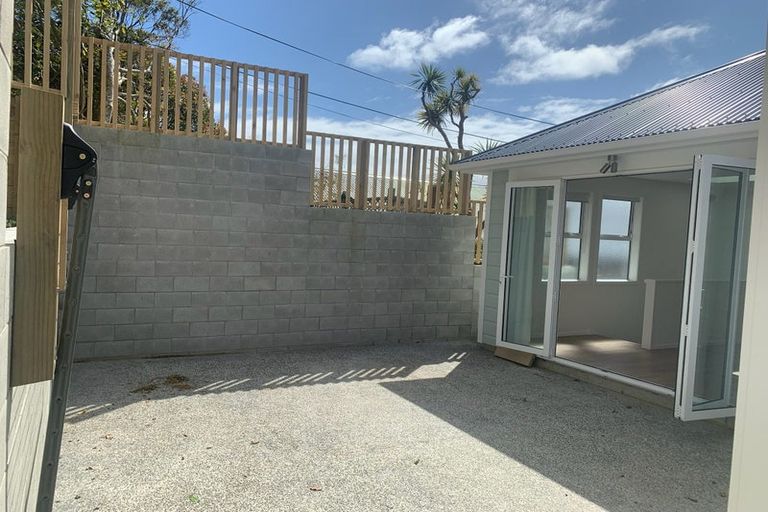 Photo of property in 16a Florence Street, Newtown, Wellington, 6021