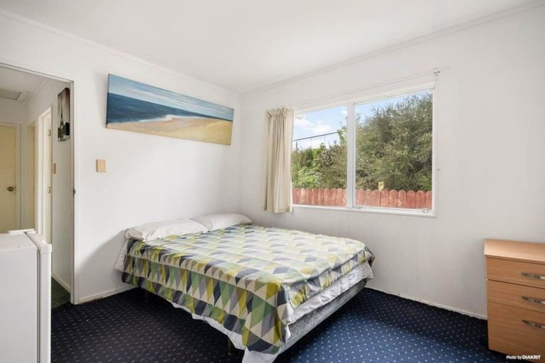 Photo of property in 1/18 Eulogy Place, Randwick Park, Auckland, 2105