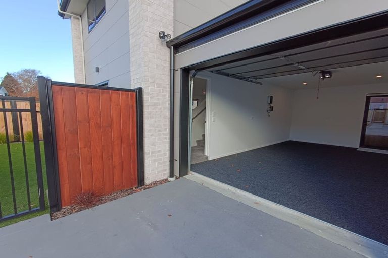 Photo of property in 1/6 Matata Place, Dallington, Christchurch, 8061