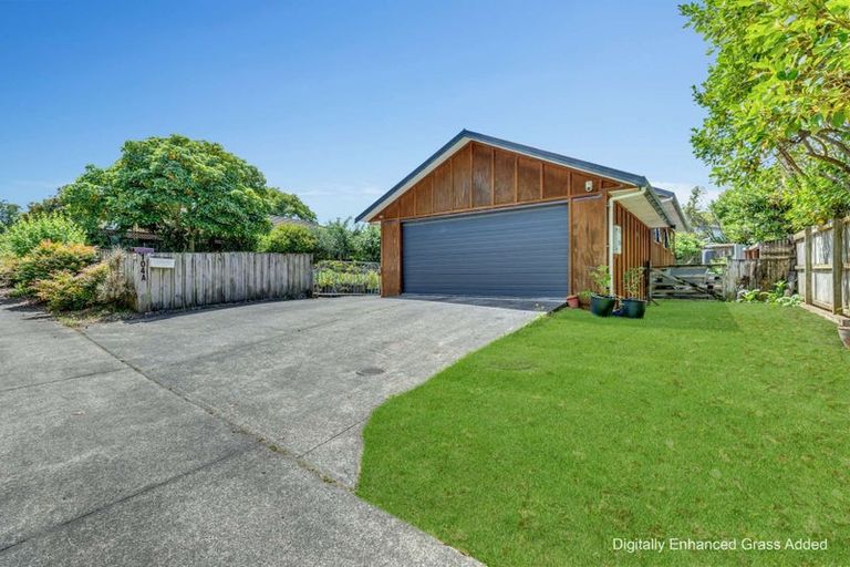 Photo of property in 104a Awaroa Road, Helensville, 0800