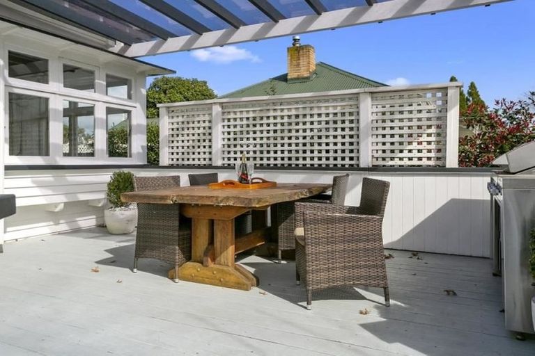 Photo of property in 27 Princes Street, Cambridge, 3434