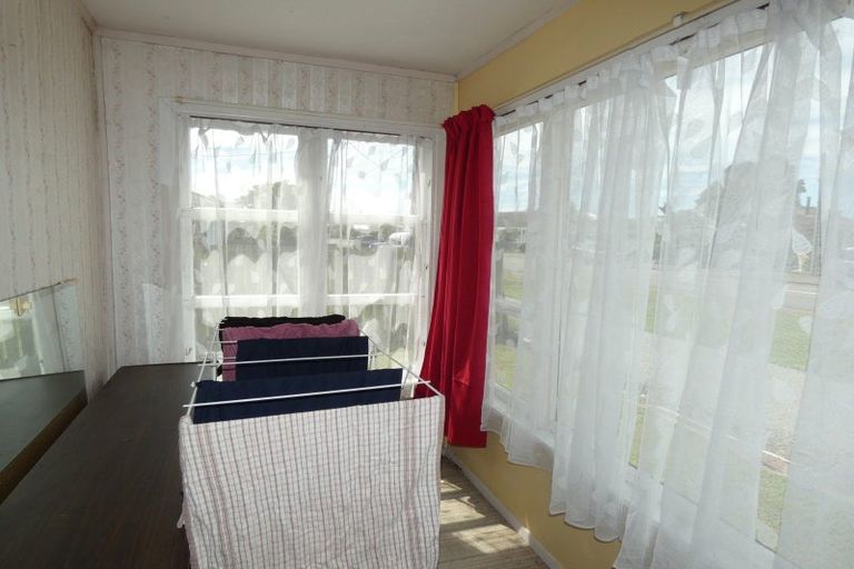 Photo of property in 120 Queen Street, Westport, 7825