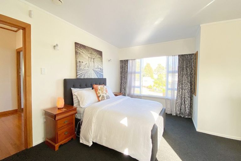 Photo of property in 71 Keegan Drive, Massey, Auckland, 0614