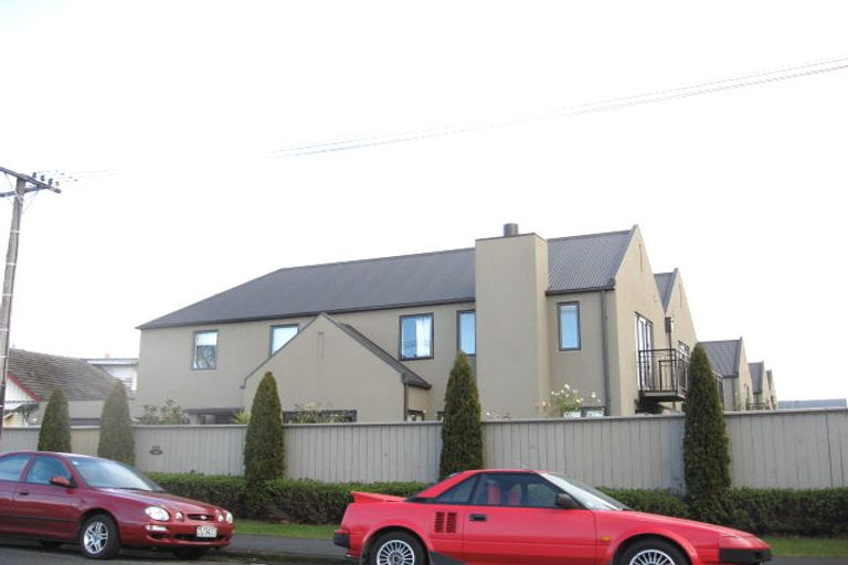 Photo of property in 139 Caledonian Road, St Albans, Christchurch, 8014