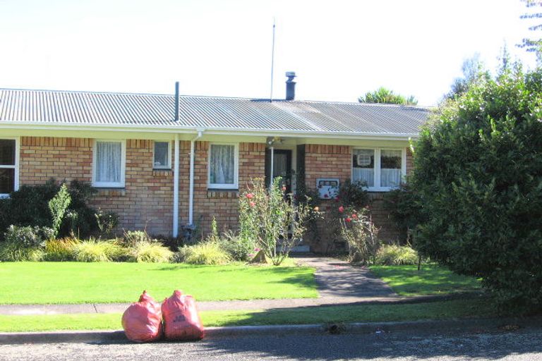 Photo of property in 32 Kupe Place, Tokoroa, 3420