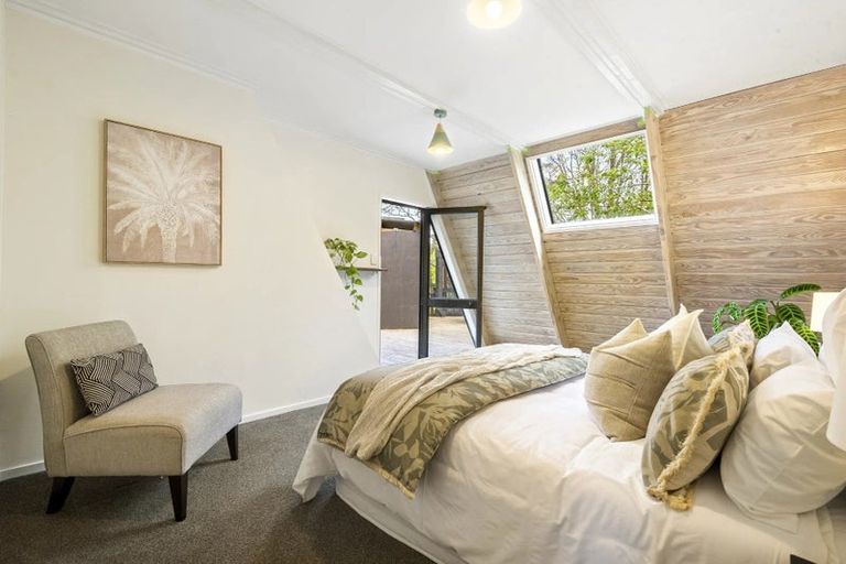 Photo of property in 1/5 Glenbush Place, Birkenhead, Auckland, 0626