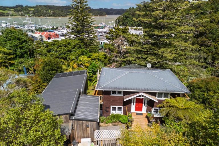 Photo of property in 8 Kellet Street, Opua, 0200
