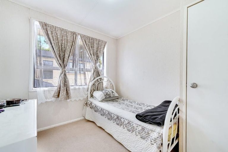 Photo of property in 90 Tennessee Avenue, Mangere East, Auckland, 2024