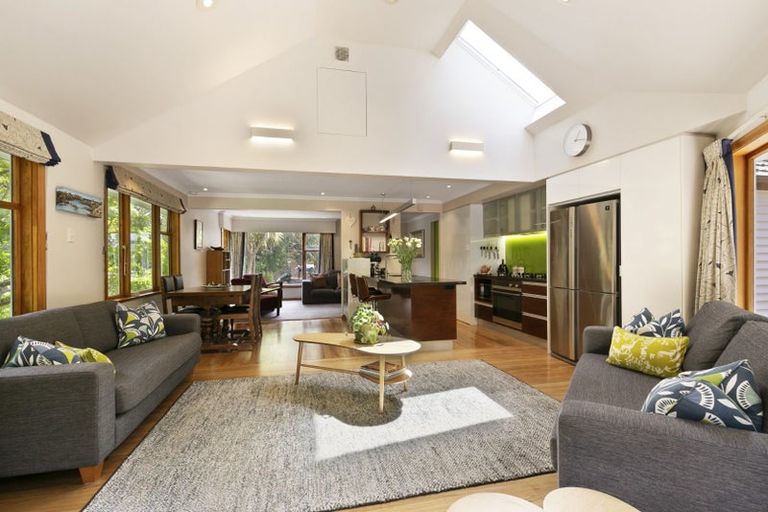 Photo of property in 10 Abbott Street, Ngaio, Wellington, 6035