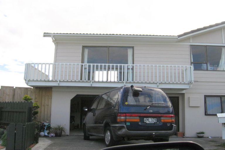 Photo of property in 4 Teme Way, Island Bay, Wellington, 6023