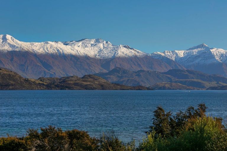 Photo of property in 337 Beacon Point Road, Wanaka, 9305