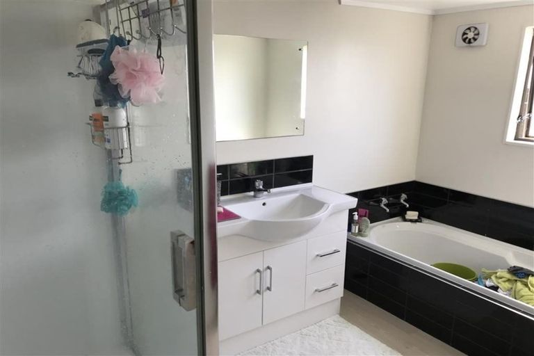 Photo of property in 2/240 Great South Road, Manurewa, Auckland, 2102