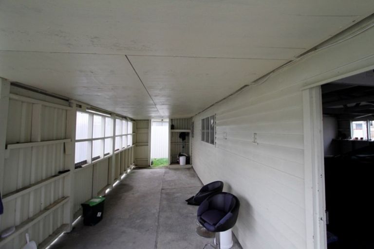 Photo of property in 33 Taka Street, Takanini, 2112