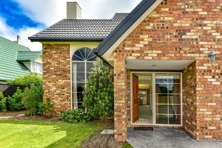 Photo of property in 1 Evenwood Place, Waimairi Beach, Christchurch, 8083