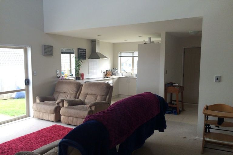 Photo of property in 4 Kereru Rise, Papakura, 2110
