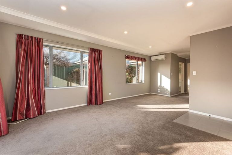 Photo of property in 27 Bayliss Close, Northwood, Christchurch, 8051