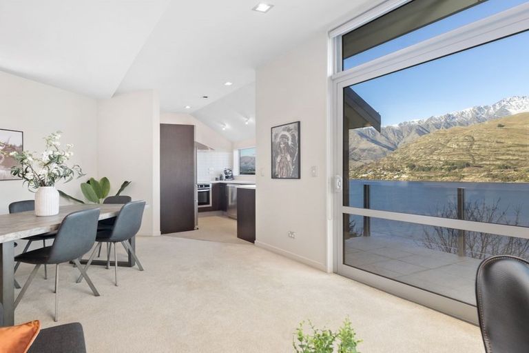 Photo of property in 2/11 Gum Lane, Queenstown, 9300