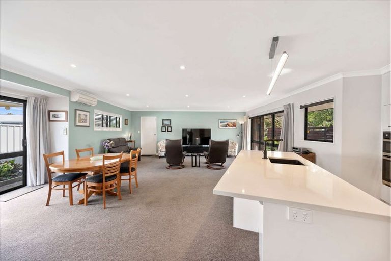 Photo of property in 30c Neeve Road, Taradale, Napier, 4112