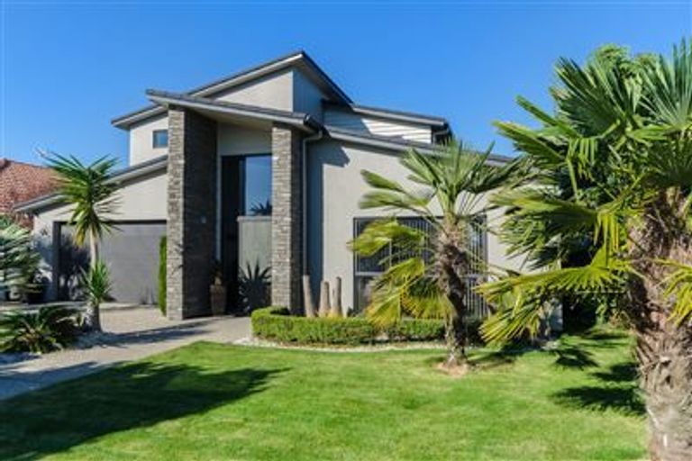 Photo of property in 24 Corsica Way, Karaka, Papakura, 2113