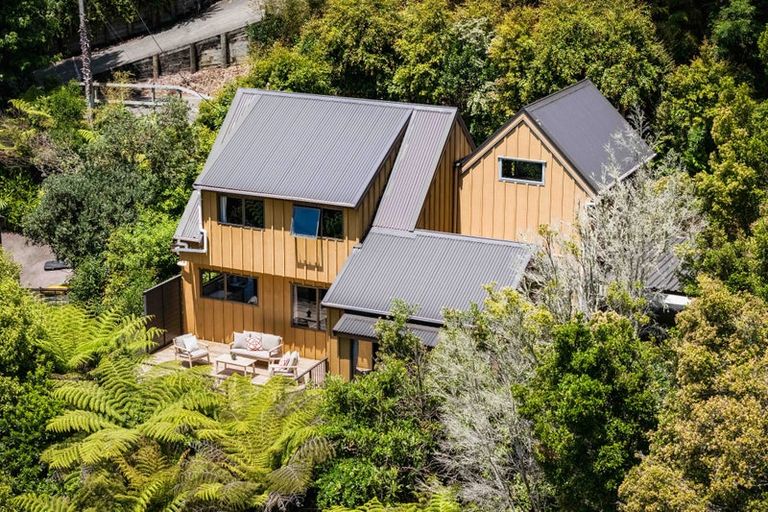 Photo of property in 163 Browns Bay Road, Browns Bay, Auckland, 0630
