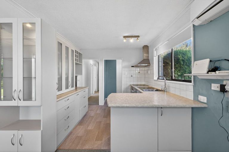 Photo of property in 2/70 Marlow Road, Aranui, Christchurch, 8061