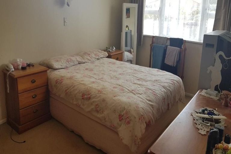 Photo of property in 15 Charles Street, Clouston Park, Upper Hutt, 5018