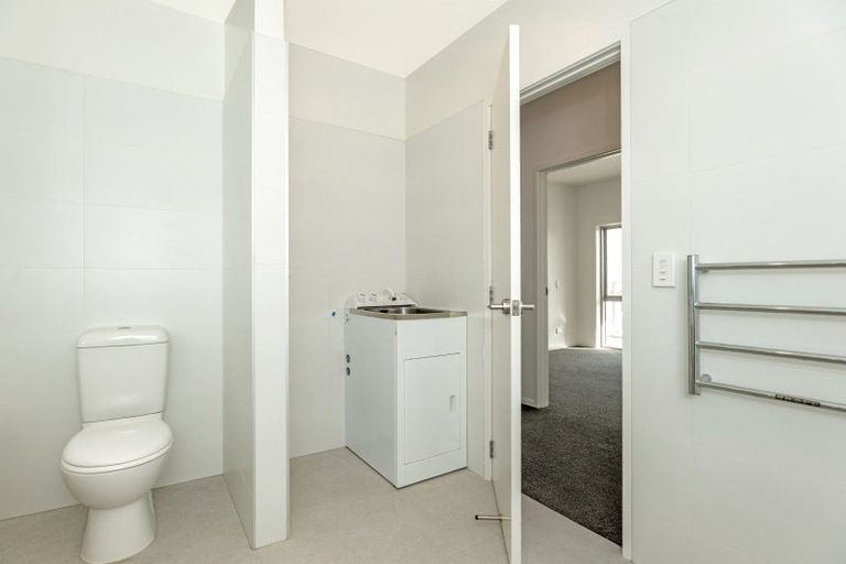 Photo of property in Marina View Apartments, 201/4 Reads Quay, Gisborne, 4010